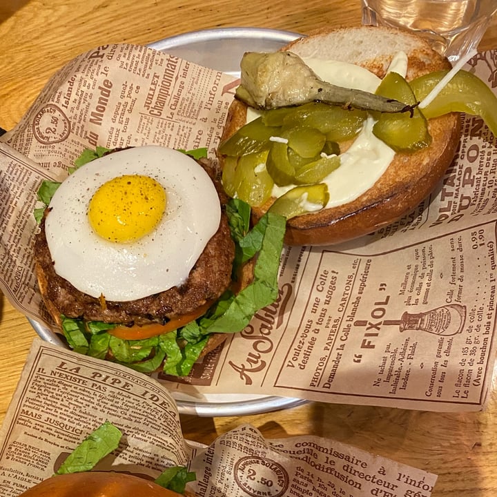 photo of Goodness Beyond burger with “egg” topping shared by @mariannaveltri on  18 Dec 2021 - review