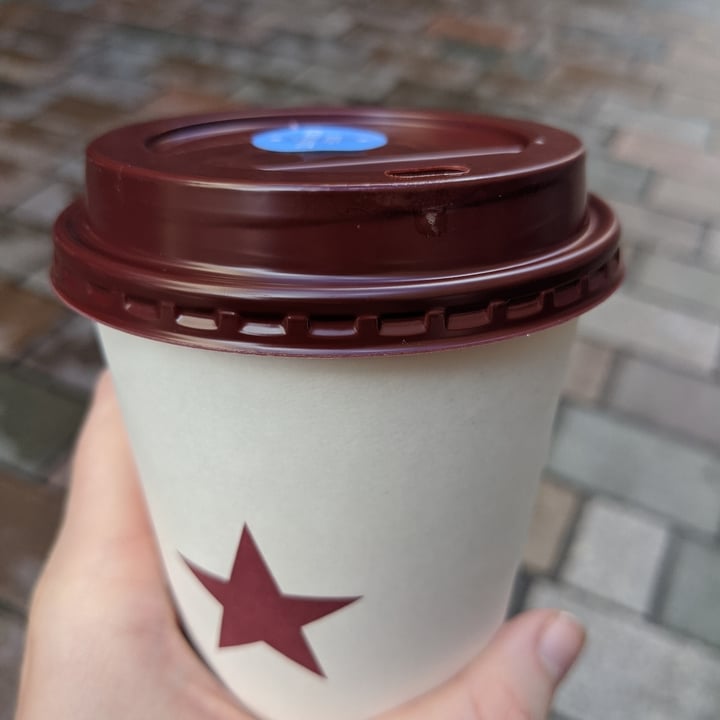 photo of Pret A Manger Rice Coconut Caramel Latte shared by @cherrypersimmon on  08 Oct 2020 - review