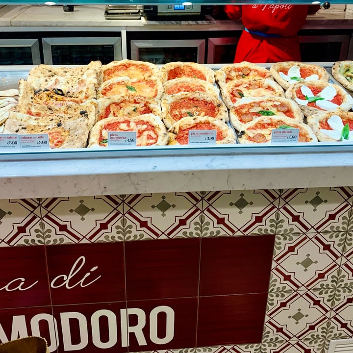 photo of À Puteca di Rossopomodoro Pizza Marinara shared by @gingersaint on  24 Nov 2022 - review