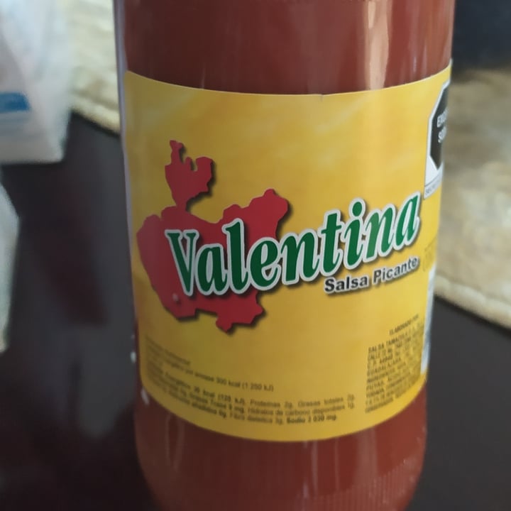 photo of Valentina Salsa Picante shared by @mildrethrobr on  11 Oct 2021 - review