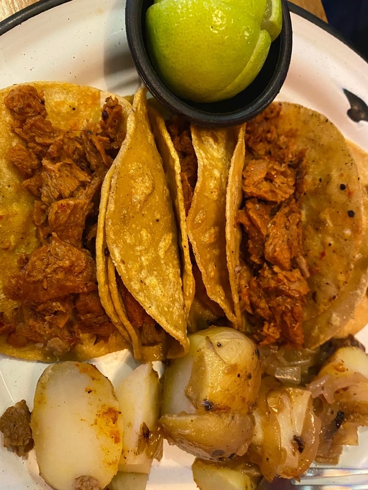 photo of Revolucion Verde Tacos al pastor shared by @adhara on  11 Mar 2020 - review