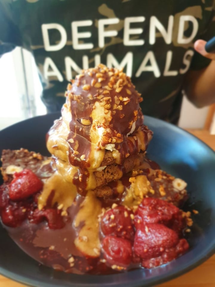 photo of Little Raw Deli GF & Vegan pancakes shared by @tarabanken on  09 Feb 2020 - review