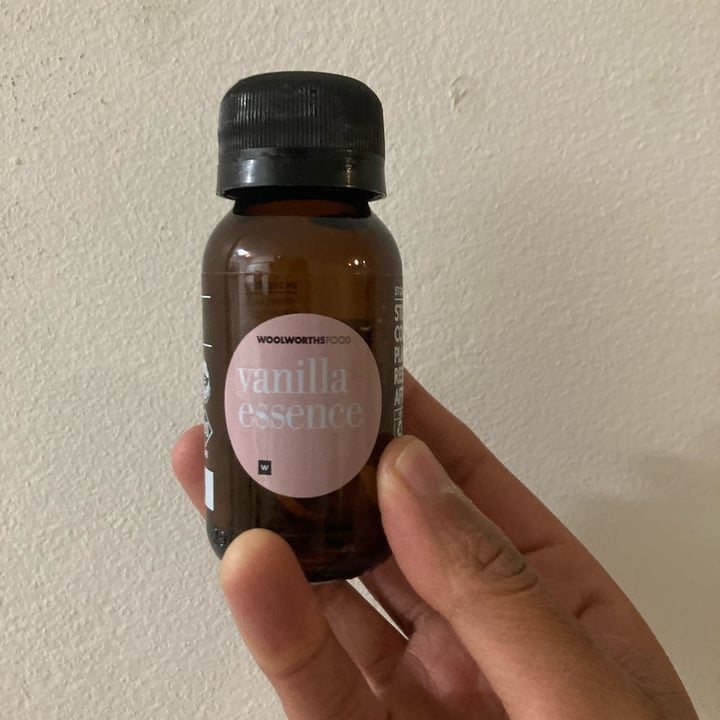 photo of Woolworths Food Vanilla essence shared by @pushpavegan on  07 Aug 2022 - review