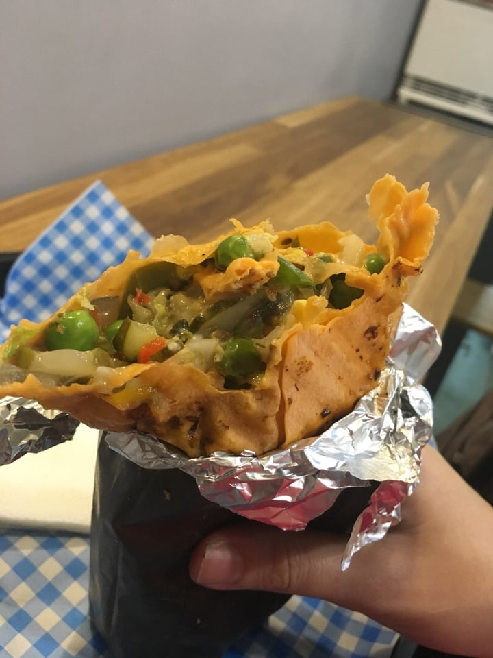 review photo of Kuzen Falafelʹ Sweet Chili Falafel in Lavash shared by @baliveganguide on 31 May 2019 - review