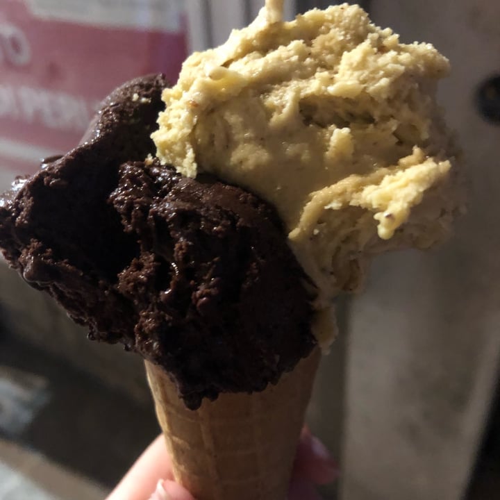 photo of Carloni 1989 Gelato shared by @aliic on  14 Aug 2022 - review