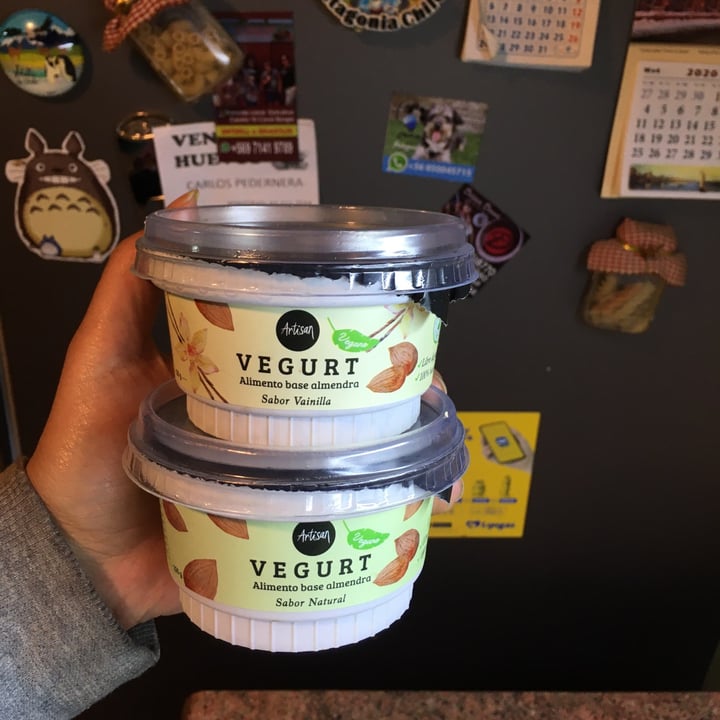 photo of Artisan Vegurt almendras shared by @javikun on  14 Oct 2020 - review