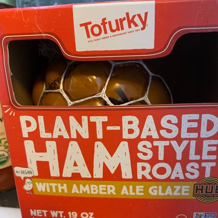 photo of Tofurky Plant-Based Ham Style Roast with Amber Ale Glaze shared by @klombard on  29 Apr 2020 - review