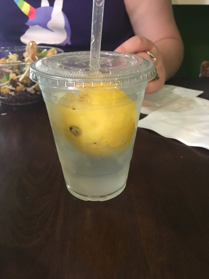 photo of The Salad & Smoothie Market Fresh Squeezed Lemonade shared by @tofumofo on  21 Aug 2019 - review