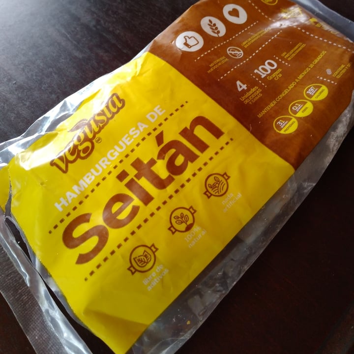 photo of Vegusta Hamburguesa Veggie Seitán shared by @nicolaravena on  15 Jan 2021 - review