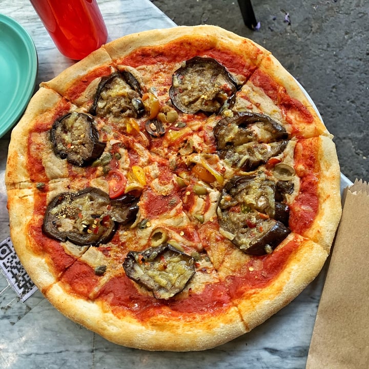 photo of Pizza Futura Pizza De Berenjena shared by @shakitz on  02 Apr 2021 - review