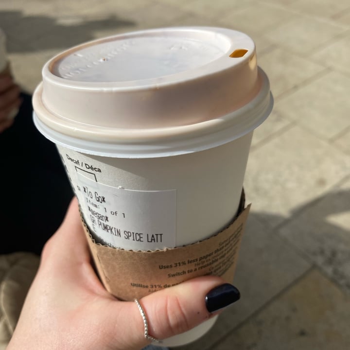 review photo of Starbucks Coffee Pumpkin Spice Latte shared by @emmysea on 07 Oct 2021 - review