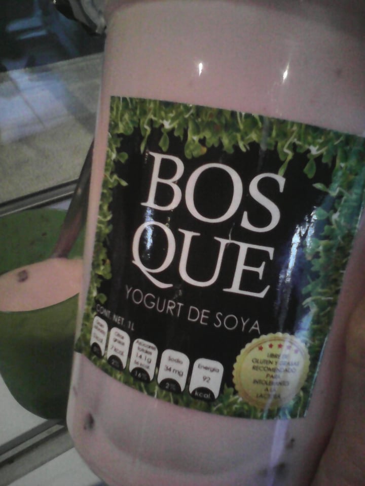 photo of Bosque Yogurt de soya Frutos rojos shared by @israel1980 on  04 Feb 2021 - review