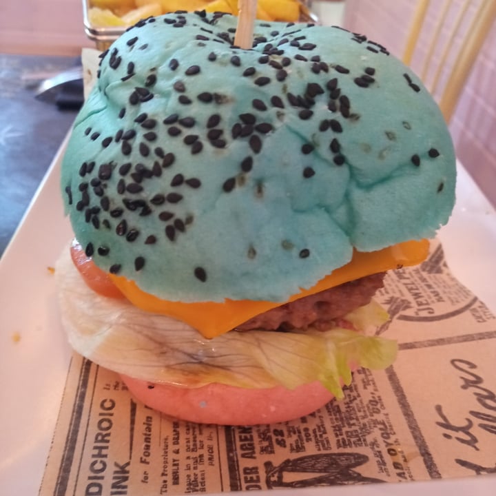 photo of Freedom Cakes American Cheeseburguer shared by @alexv269 on  05 Jan 2021 - review