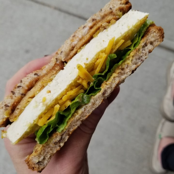 photo of Cafe la Vie Breakfast Sandwich shared by @veganonvanisle on  07 Jun 2020 - review