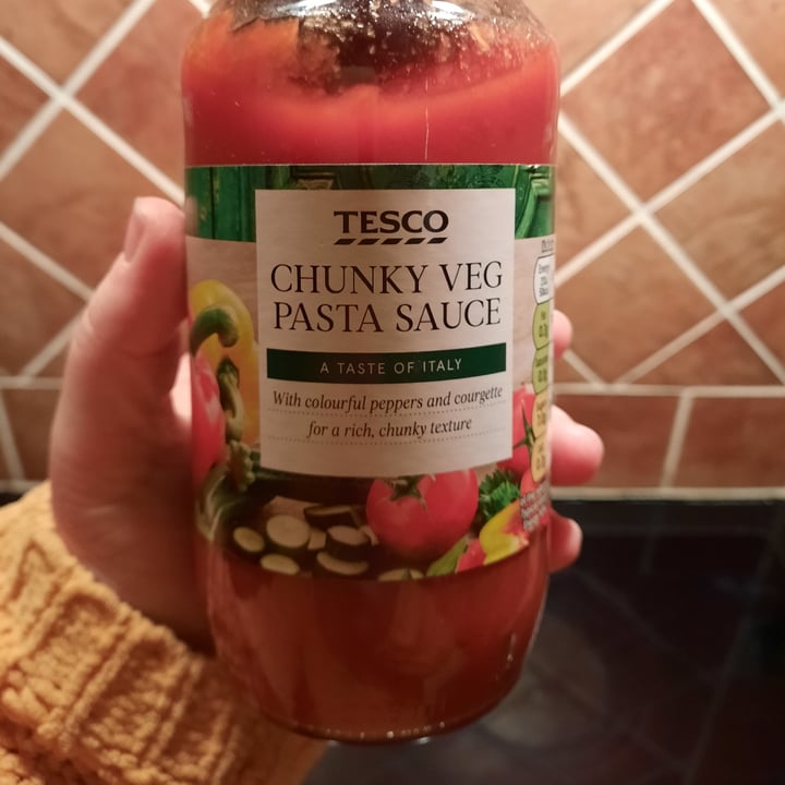 photo of Tesco Chunky veg tomato sauce shared by @gamechangenewvegan on  15 Feb 2021 - review