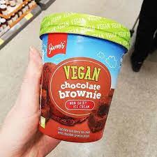 photo of Gianni's Chocolate Brownie Ice Cream shared by @foodlover7550 on  26 Jun 2022 - review