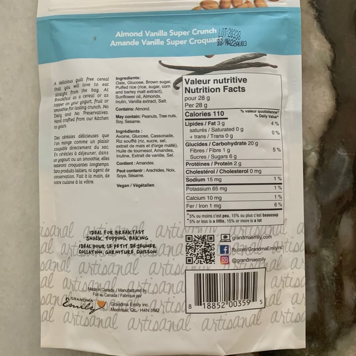 photo of Grandma Emily Almond Vanilla Super Crunch Granola shared by @ieatplants on  05 May 2021 - review