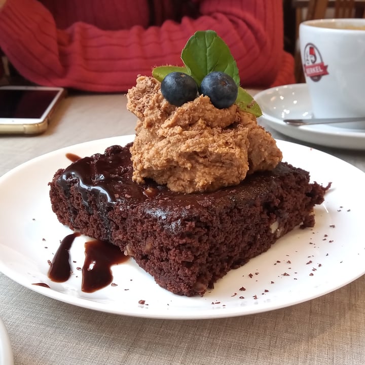 photo of Páprika, Comé Sano Brownie Con Crema De Avellanas shared by @nahijaz on  04 May 2021 - review