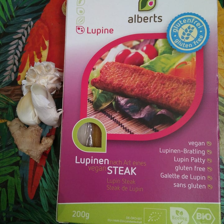 photo of Alberts Lupinen Steak shared by @vegananas on  03 Sep 2020 - review