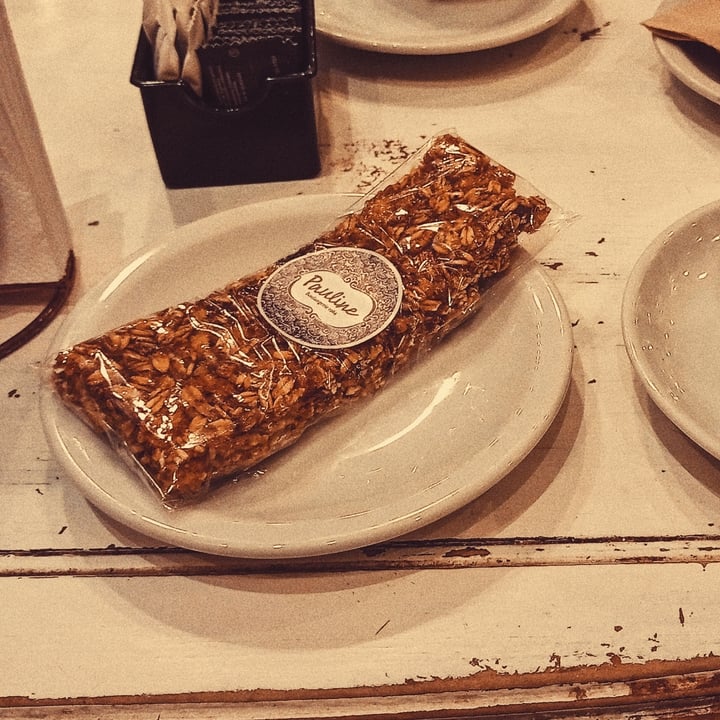 review photo of Pauline Boulangerie 1964 Barrita de granola energetica shared by @daif on 16 Mar 2021 - review