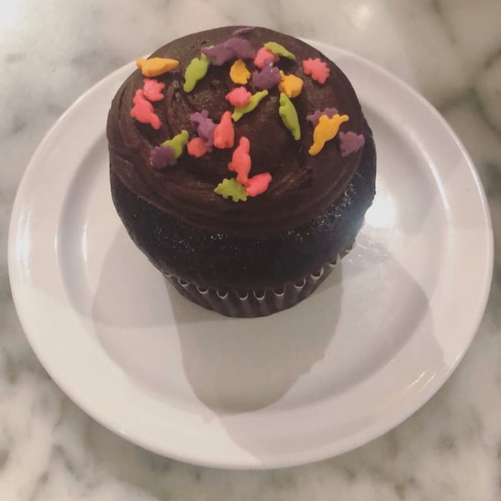 photo of Molly's Cupcakes Cupcakes shared by @meghanmc on  21 Dec 2019 - review