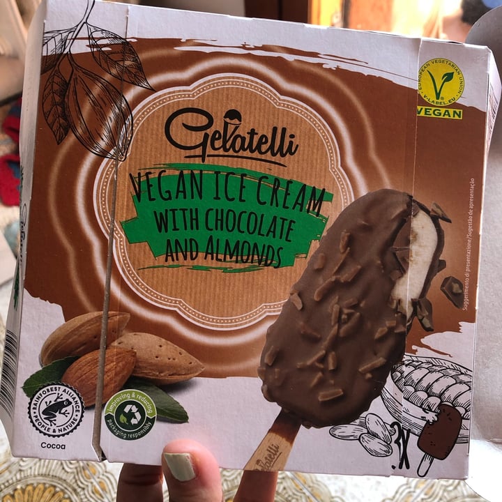 photo of Gelatelli Vegan Ice Cream with Chocolate and Almonds shared by @elisiza on  01 May 2022 - review