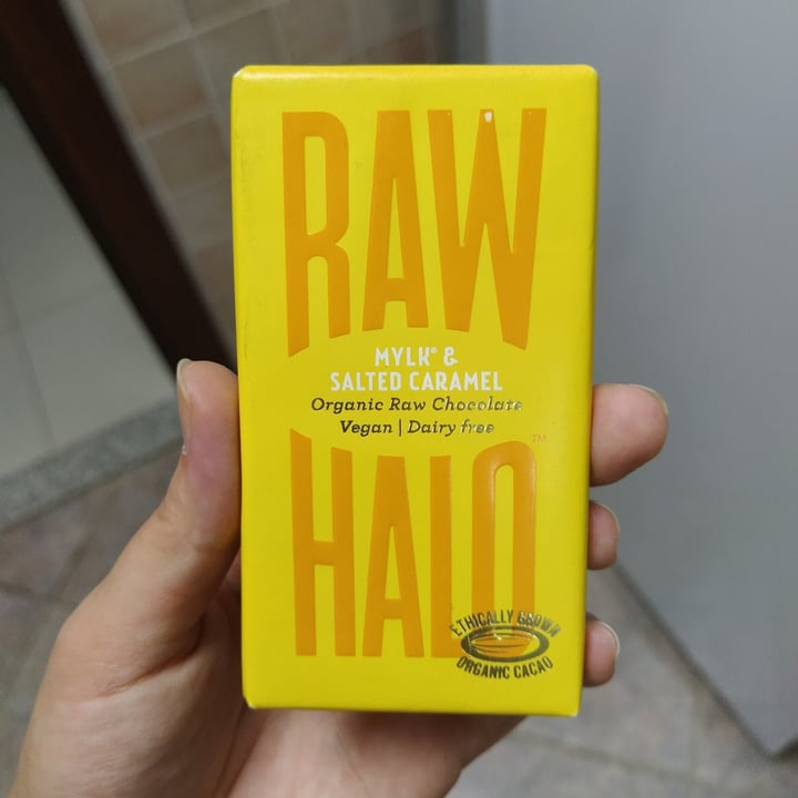 review photo of Raw Halo Dark & Salted Caramel Organic Raw Chocolate shared by @sarapereira on 13 Oct 2021 - review