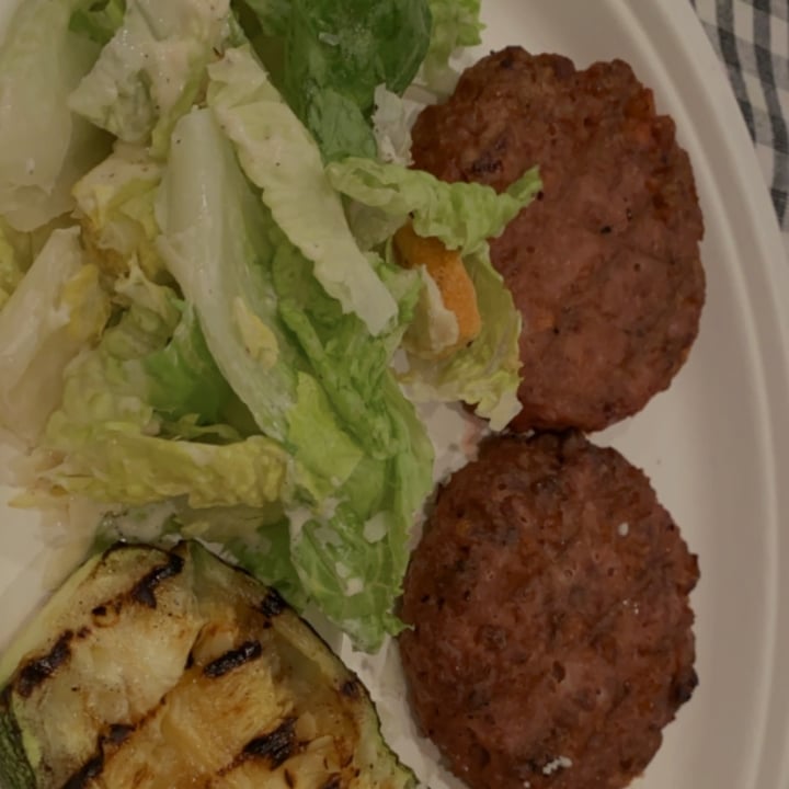 photo of Beyond Meat Beyond Burger Plant-Based Patties shared by @micavictoria on  30 Aug 2021 - review