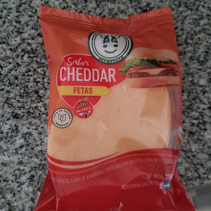 photo of Felices Las Vacas Queso Cheddar en Fetas shared by @axxxolote on  01 Nov 2022 - review