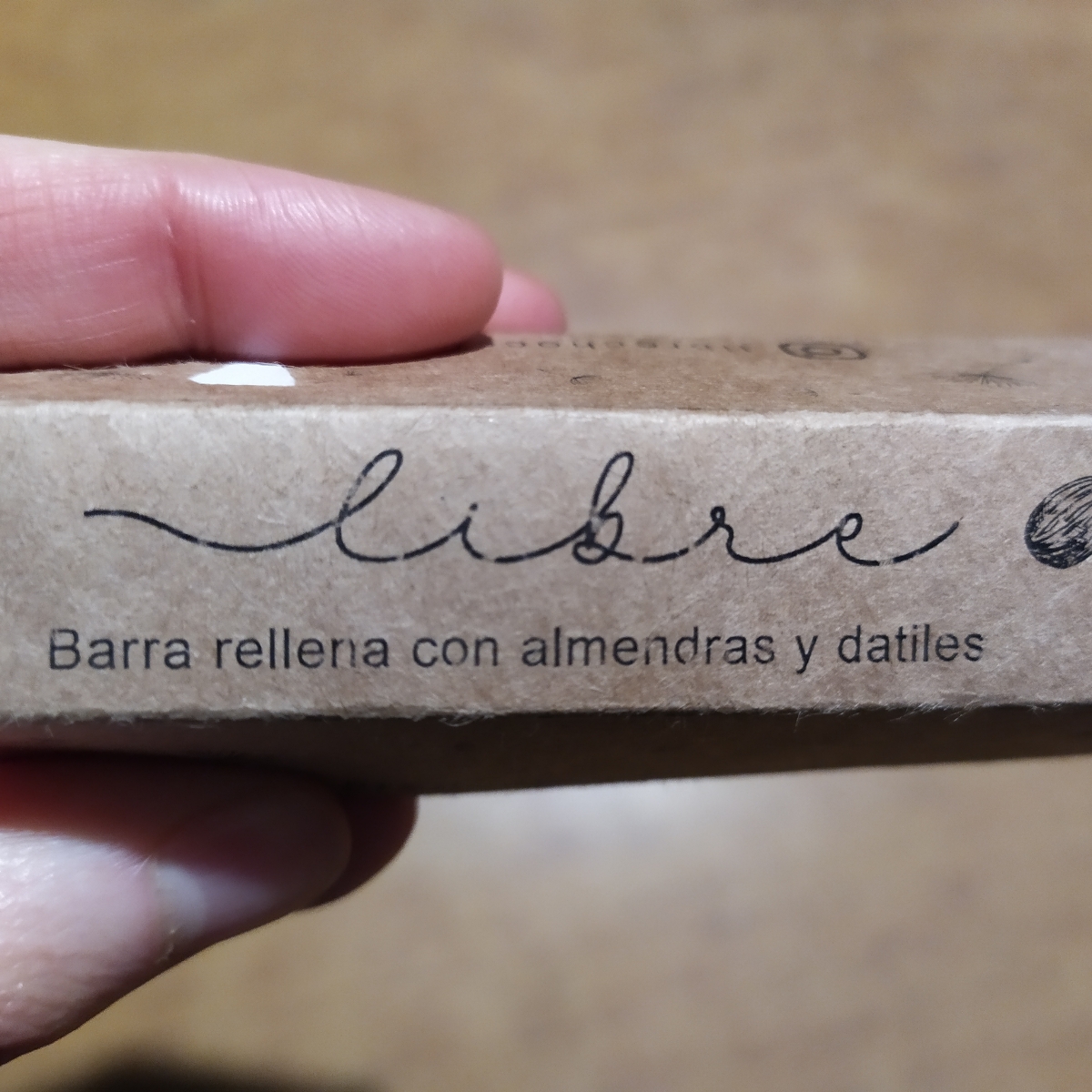 Barra rellena con almendras y dátiles from Libre - Vegan Product ...