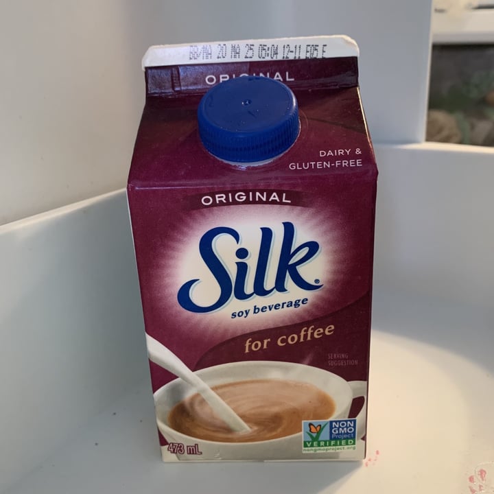 review photo of Silk Soya Coffee Creamer shared by @cheydeeshoo on 28 Apr 2020 - review