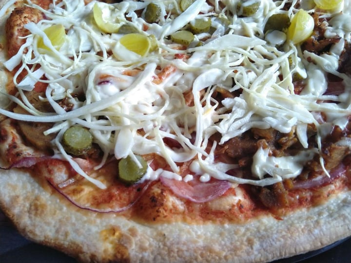 photo of Otomat Heavenly Pizza Brussels Dirty Vegan shared by @niqesse on  16 Apr 2020 - review