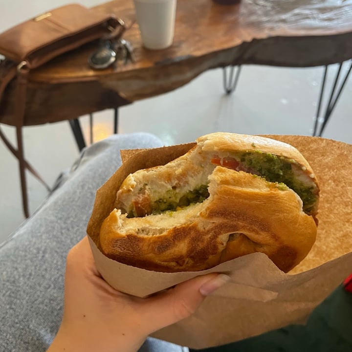 photo of Dolce Bakery Vegan Caprese Bagel shared by @tsbarker on  23 Mar 2021 - review