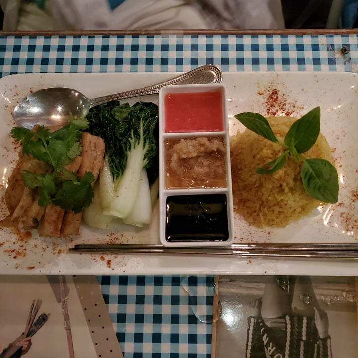 photo of Veggie 4 love Soi Nam Chick’n Rice shared by @moosewong on  01 Dec 2022 - review