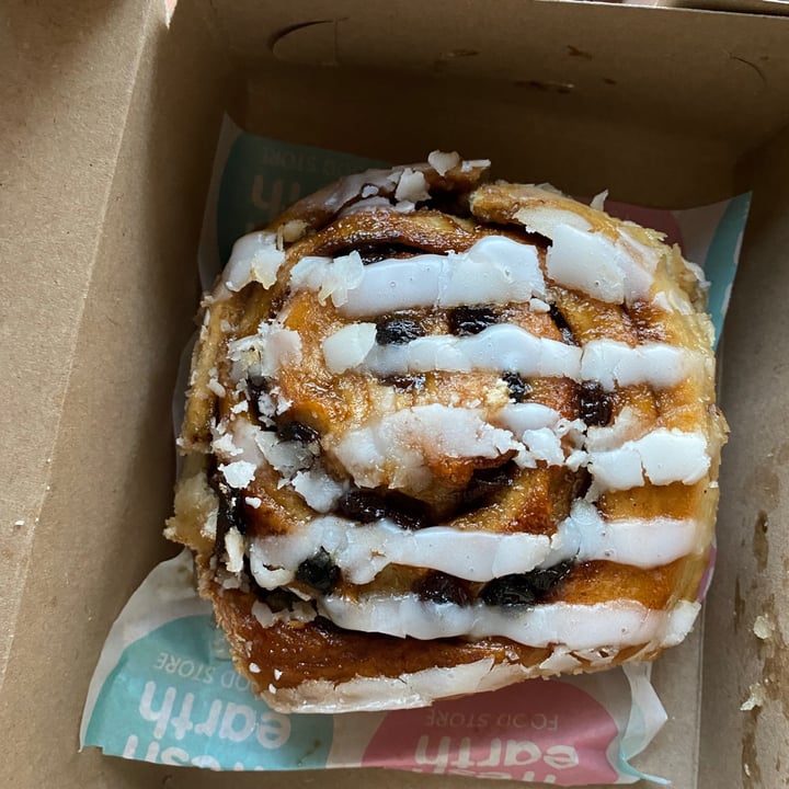 photo of Fresh Earth Food Store Chelsea Bun shared by @kateemma5 on  15 Jul 2021 - review