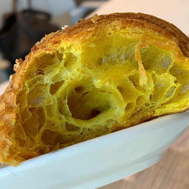 Photo of the dish “Brioche Vegana con Curcuma”