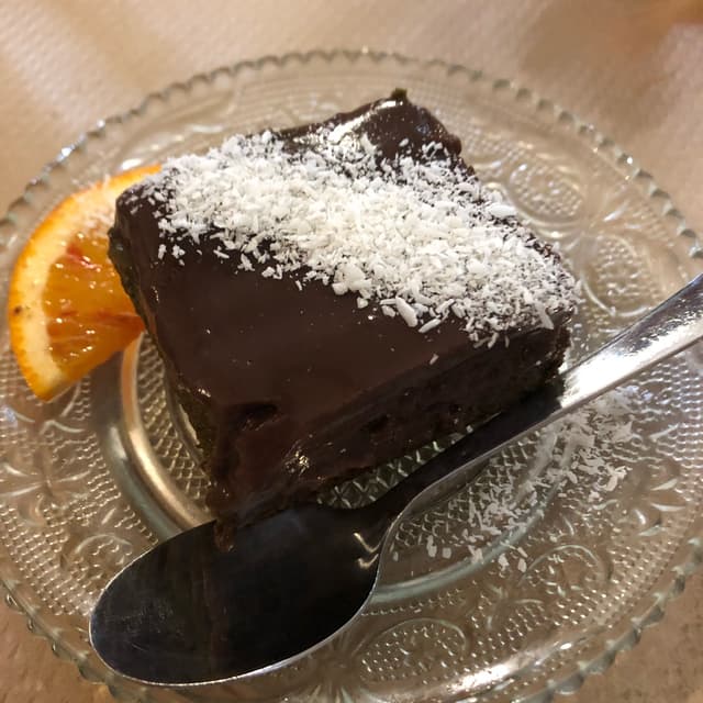 Photo of the dish “Tarta de té matcha y cacao”