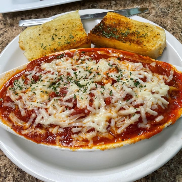 photo of Anna’s Vegan Plate Eggplant Parm shared by @midorimist on  14 Dec 2022 - review
