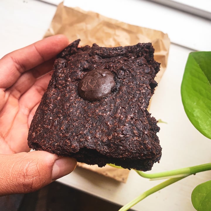 photo of Café Qui Pense Vegan Gluten-free Chocolate Brownie shared by @hungrylittleoren on  13 Sep 2021 - review