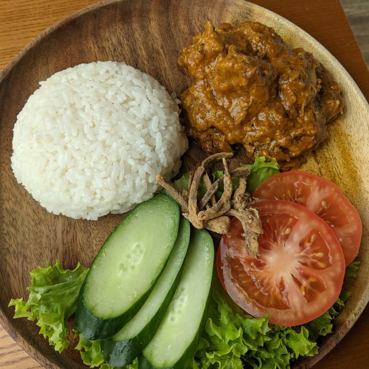 review photo of nomVnom Bistro Toon Rendang Rice shared by @tancoul on 23 May 2021 - review