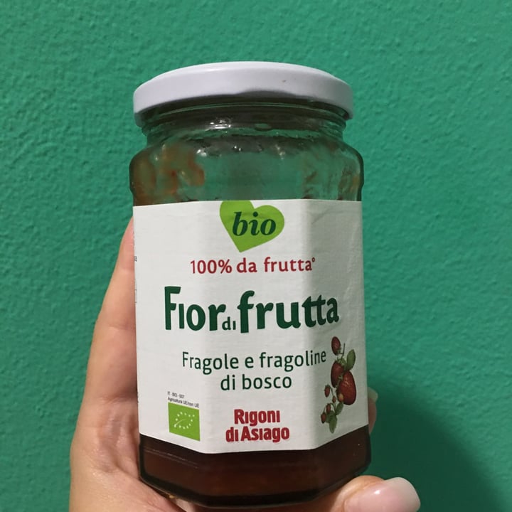 photo of Rigoni di Asiago Marmellata fragole e fragoline di bosco shared by @mariveg on  02 Dec 2021 - review
