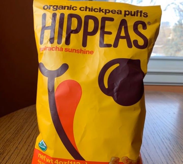 photo of Hippeas Sriracha Sunshine Organic Chickpea Puffs shared by @meeganthevegan on  23 Nov 2019 - review
