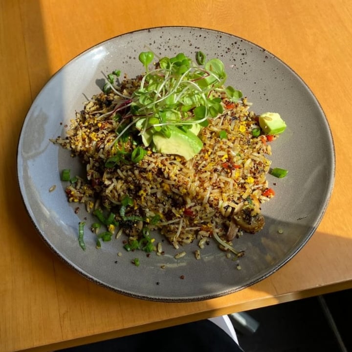 photo of Raw Café Veggie chaufa shared by @danabeifong on  21 Aug 2022 - review