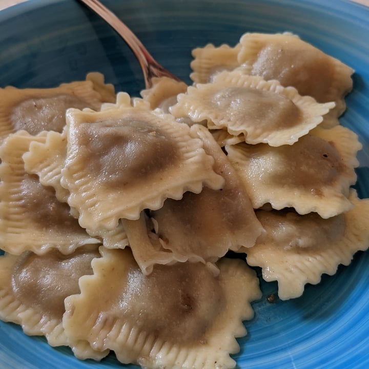 photo of La Spiga Bio Ravioli al brasato di seitan shared by @orsablu on  12 Oct 2022 - review