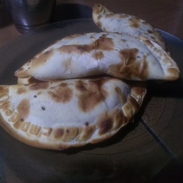 photo of Empanadas de 10 Empanadas Veganas shared by @micaelacolodro on  27 Jun 2020 - review