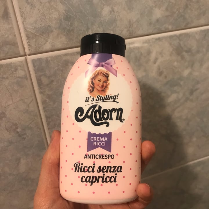 photo of Adorn cosmetics Ricci senza capricci shared by @lucelove on  31 Mar 2022 - review