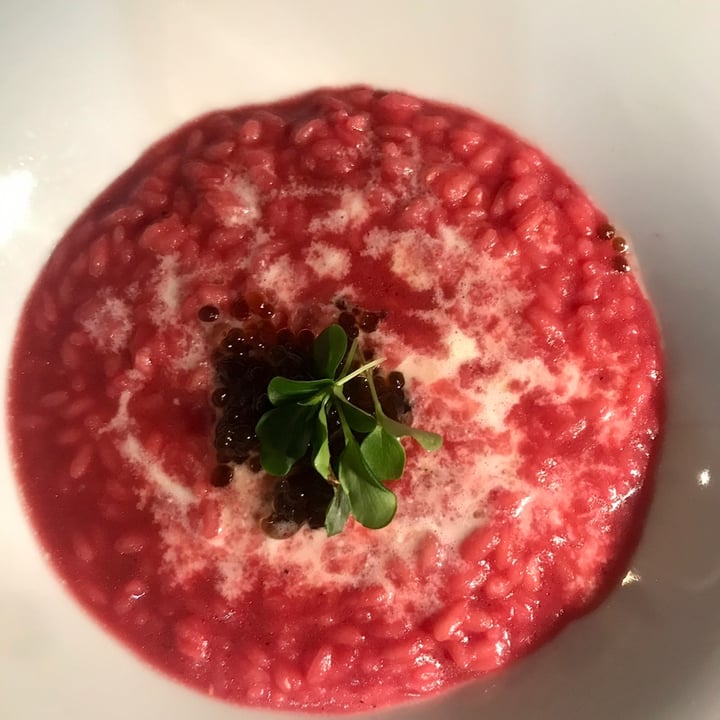 photo of Pizzeria Myrto Risotto Alla Barbabietola Rossa, Cremoso Al Tofu E Perle Di salsa Ponzu shared by @manuesp on  28 Nov 2021 - review