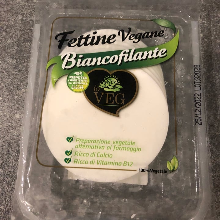 photo of ioVEG Fettine Vegane Bianco Filante shared by @giusimorra on  06 Oct 2022 - review