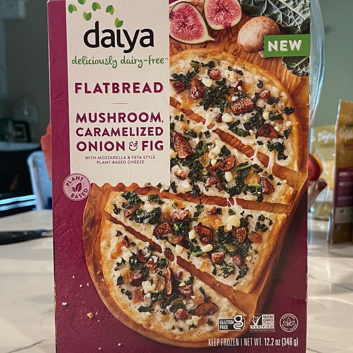 photo of Daiya Flatbread Mushroom Caramelized Onion & Fig shared by @ellefire on  24 Nov 2022 - review