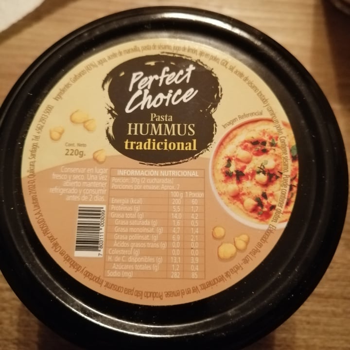 photo of Perfect Choice Hummus Tradicional shared by @veglovers on  17 Nov 2021 - review